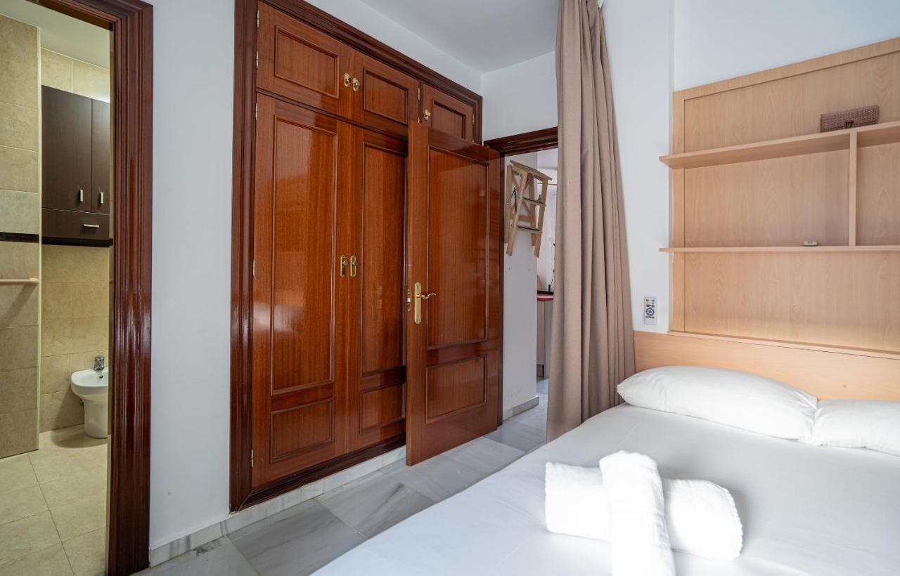 Stay U-Nique Apartment Alonso Benitez Malaga Bagian luar foto