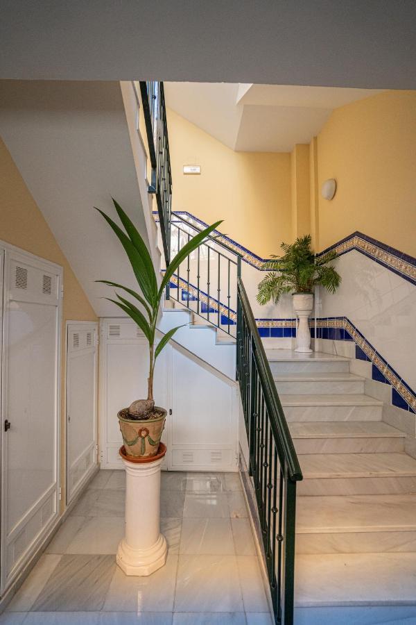 Stay U-Nique Apartment Alonso Benitez Malaga Bagian luar foto