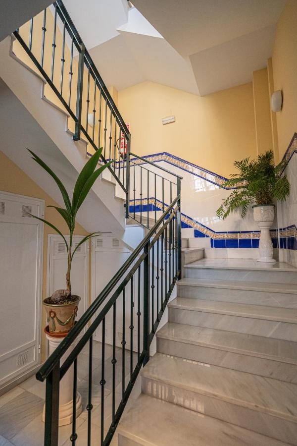 Stay U-Nique Apartment Alonso Benitez Malaga Bagian luar foto