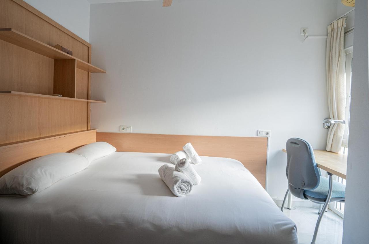 Stay U-Nique Apartment Alonso Benitez Malaga Bagian luar foto