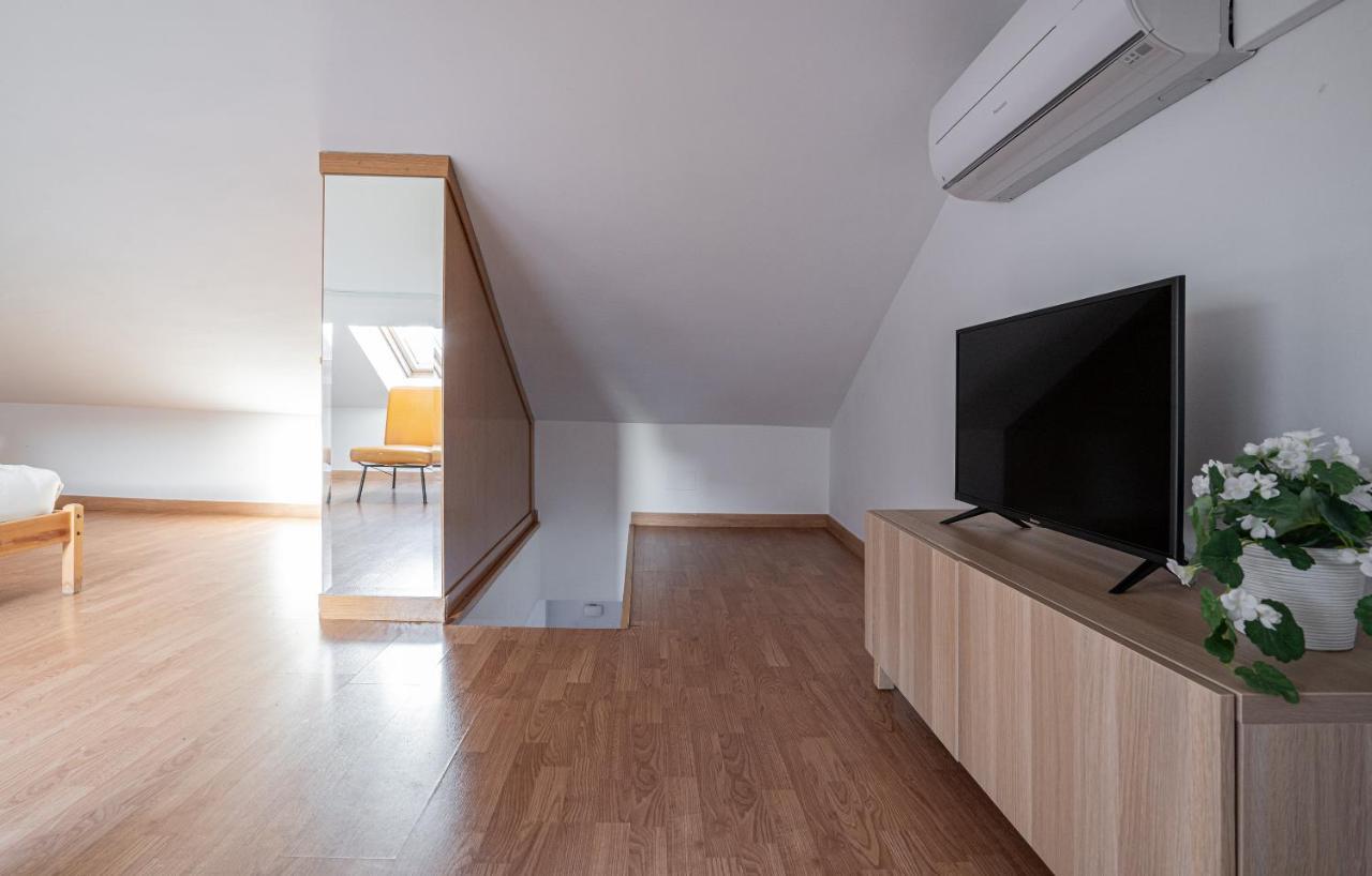 Stay U-Nique Apartment Alonso Benitez Malaga Bagian luar foto